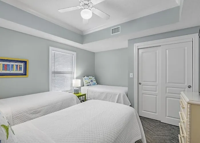 Palm 15b * Gulf Shores